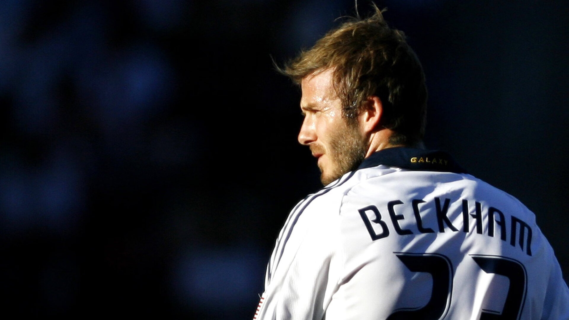 全民狂欢电竞盛典,万人在线燃爆全场!